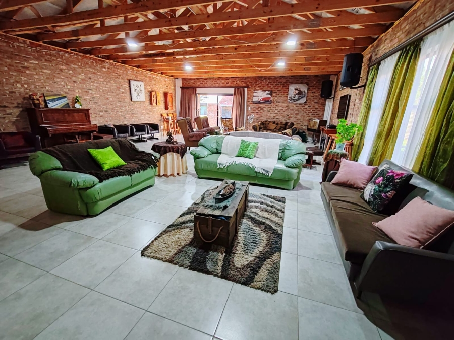 3 Bedroom Property for Sale in Wilgeboom A H North West